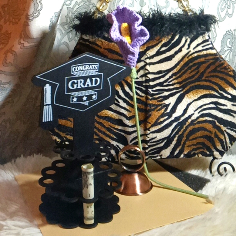 NWT graduation money holder